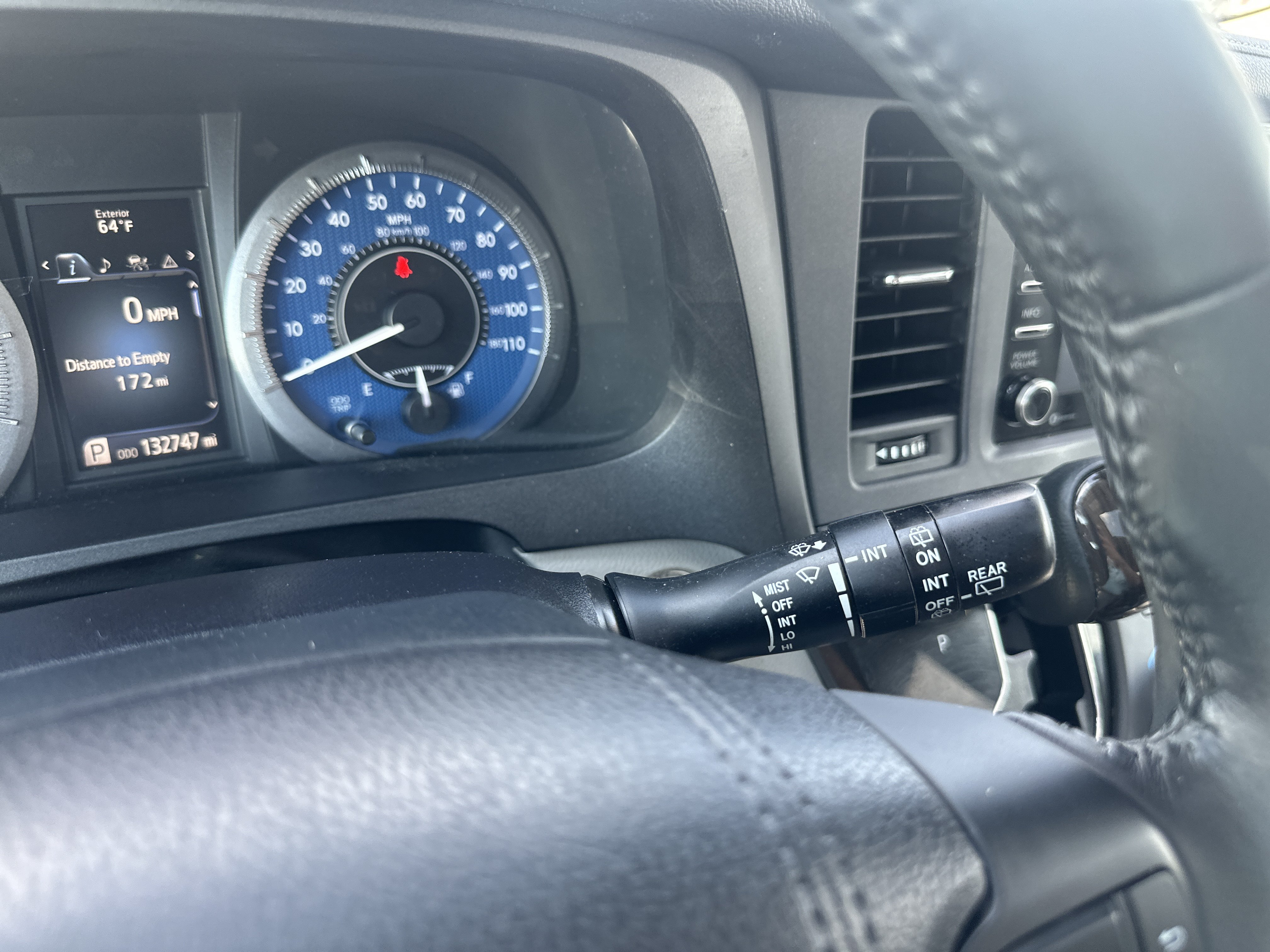 Used 2018 Toyota Sienna XLE w/ Protection Package FWD image 24