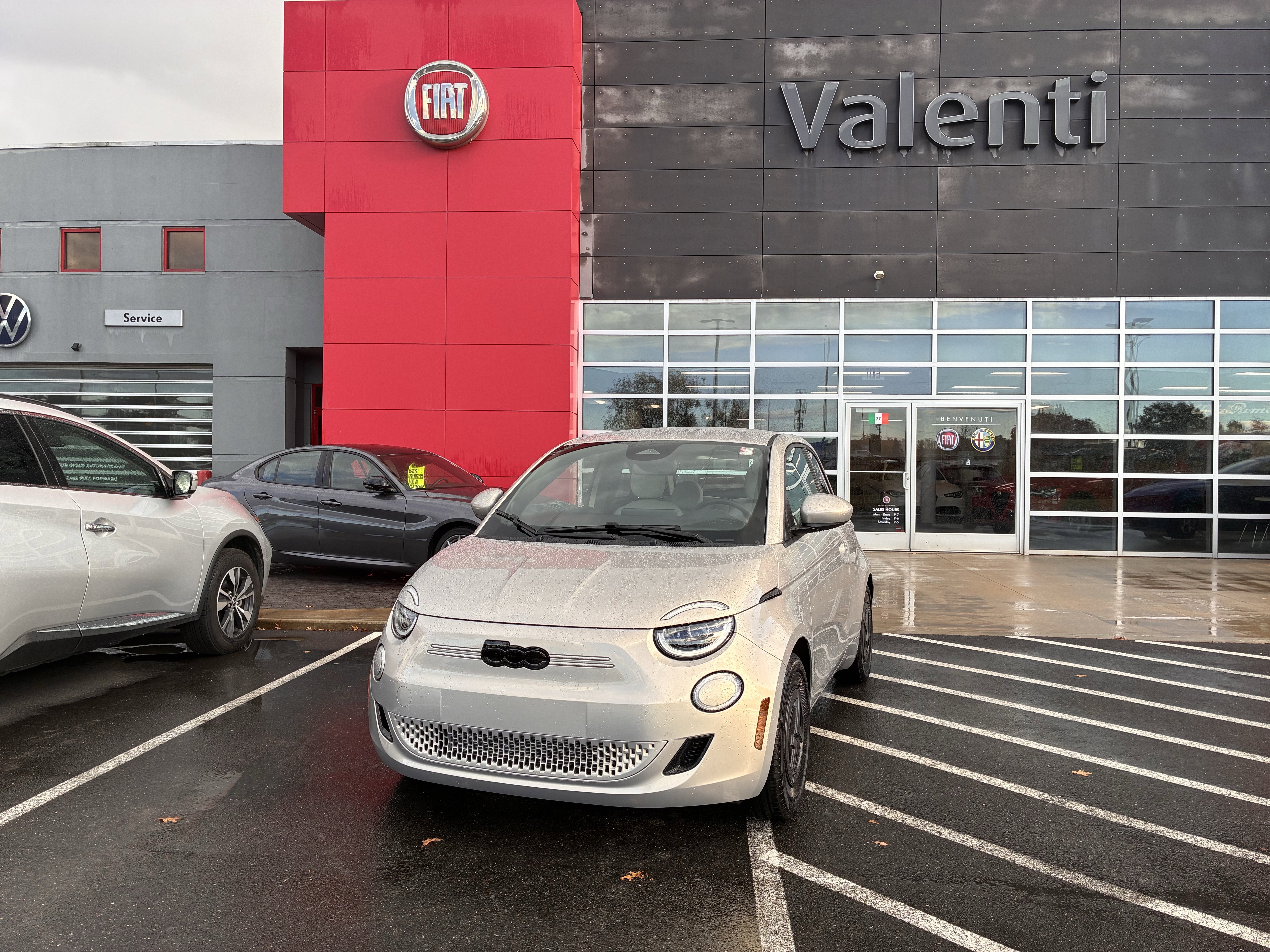 New 2025 FIAT 500 e image 1