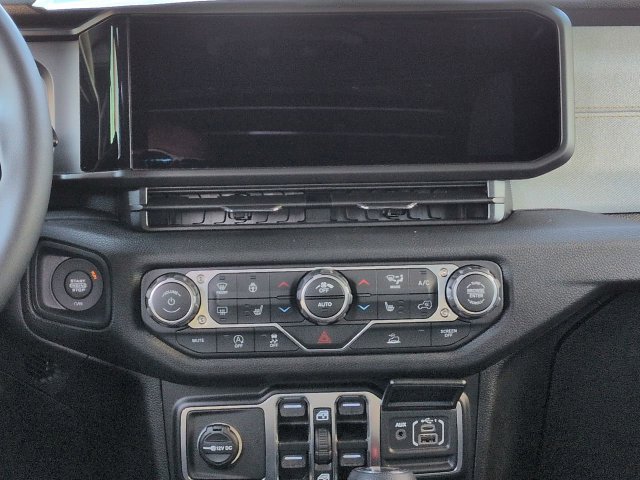 New 2026 Jeep Wrangler Unlimited Sport AWD/4WD image 17