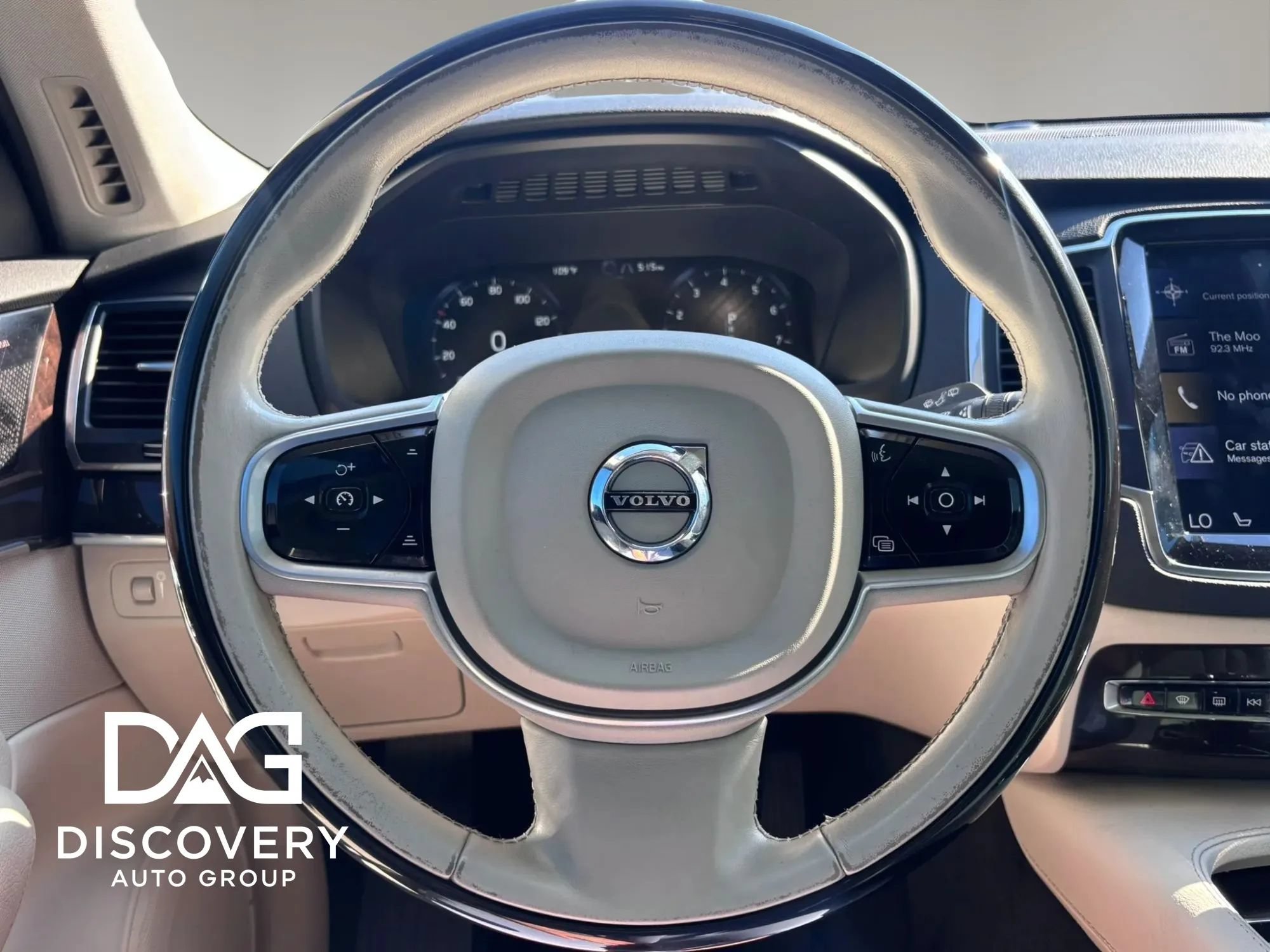 Used 2019 Volvo XC90 T6 Momentum w/ Advanced Package AWD/4WD image 12