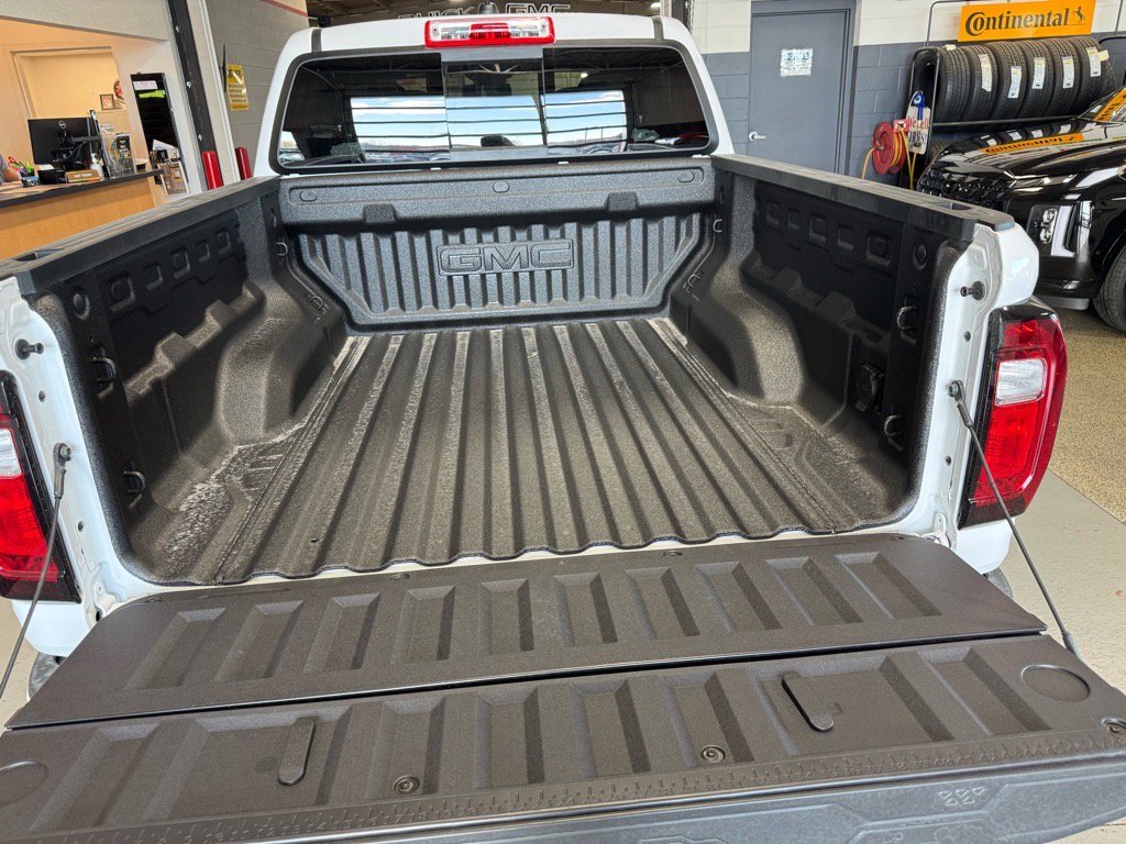 New 2026 GMC Canyon AT4 w/ Technology Plus Package image 8