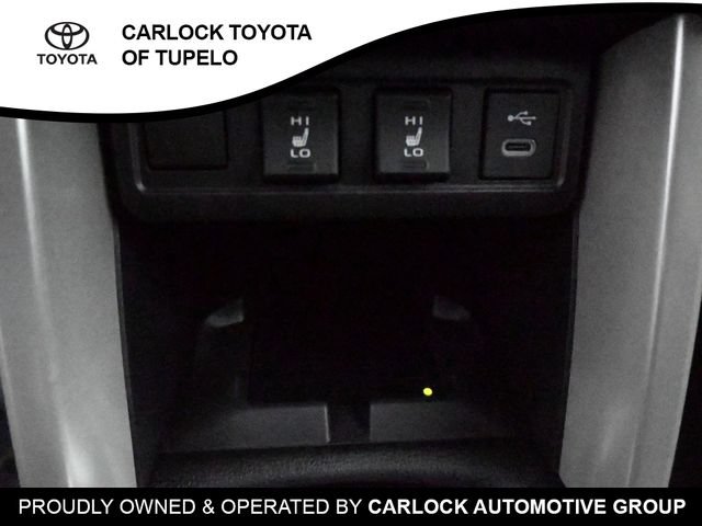 Used 2025 Toyota Corolla Cross XLE w/ Convenience Package AWD/4WD image 15