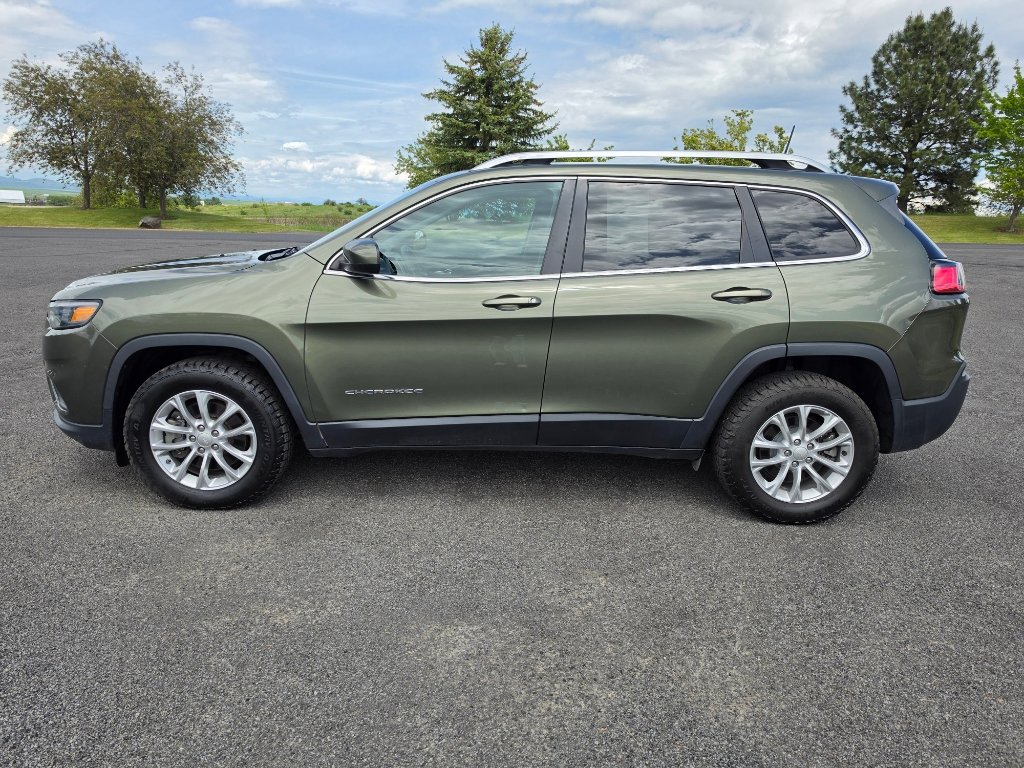 Used 2019 Jeep Cherokee Latitude w/ Popular Appearance Group AWD/4WD image 8