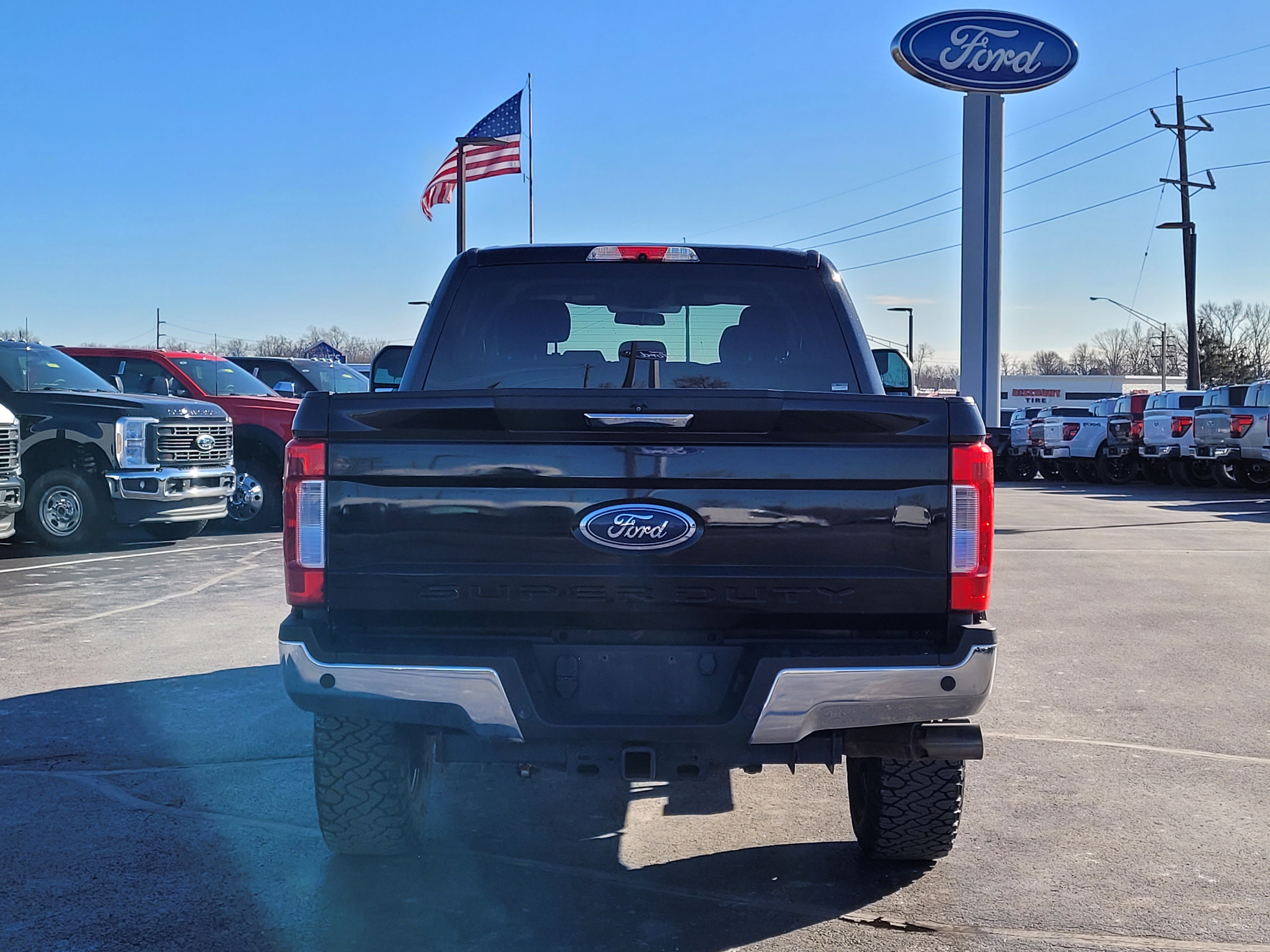 Used 2019 Ford F250 XLT w/ XLT Premium Package image 5