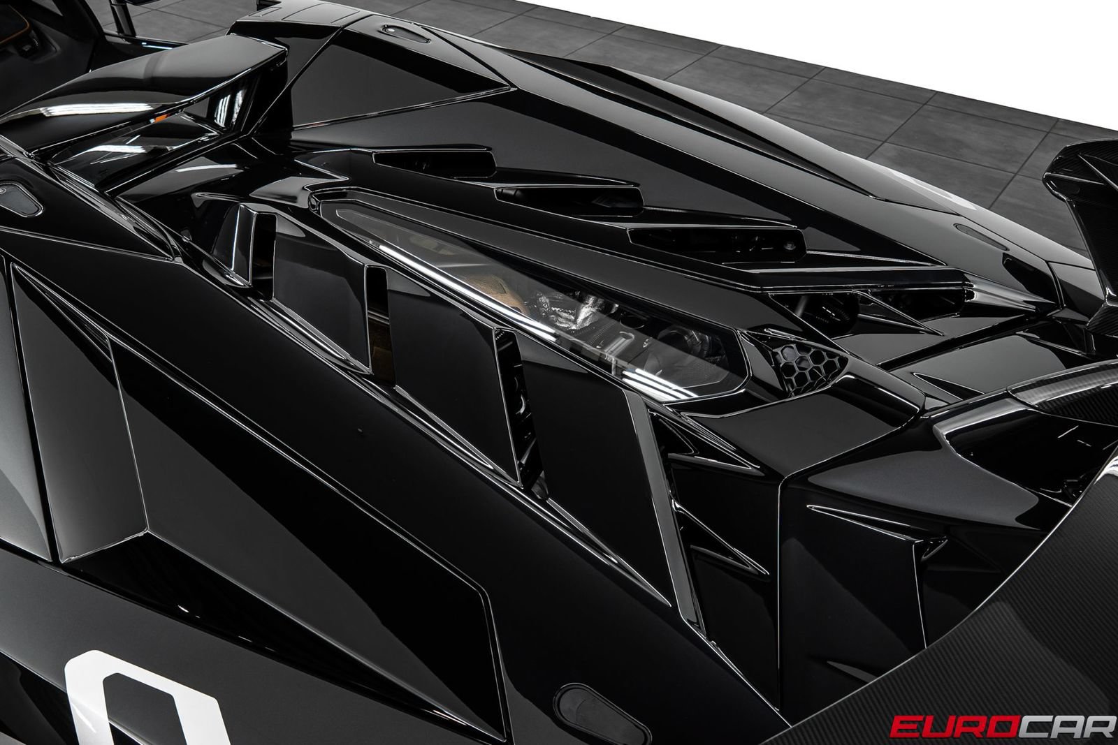 Used 2021 Lamborghini Aventador SVJ AWD/4WD image 25