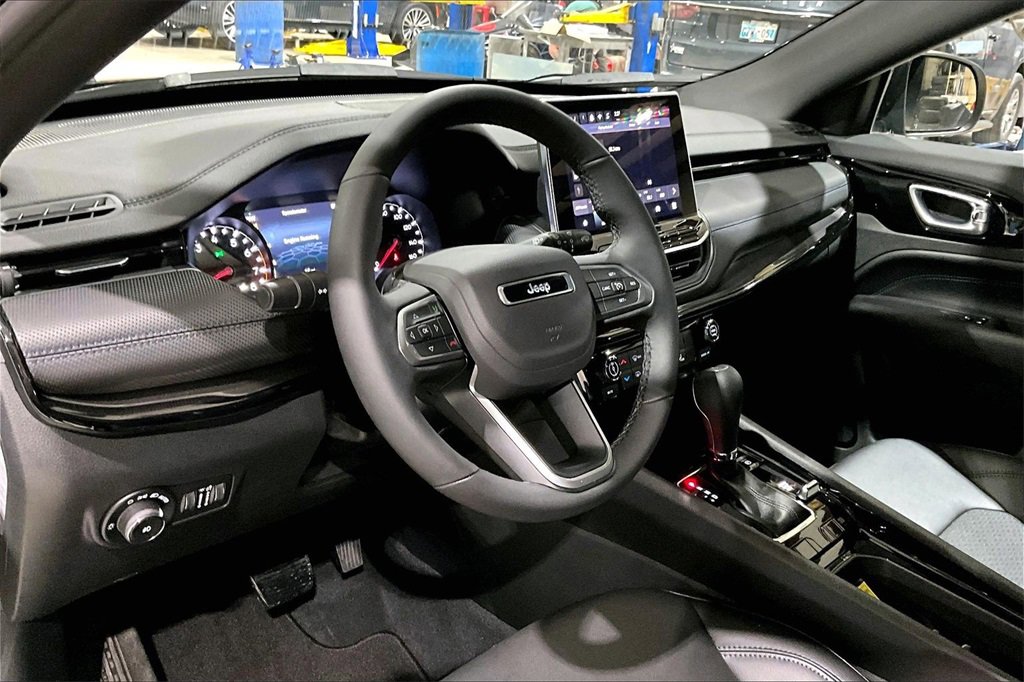 New 2026 Jeep Compass Latitude image 6