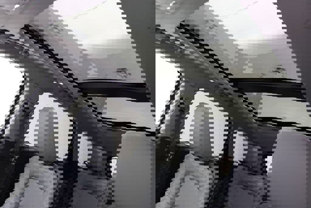 Used 2022 Lincoln Corsair AWD w/ Premium Package image 17