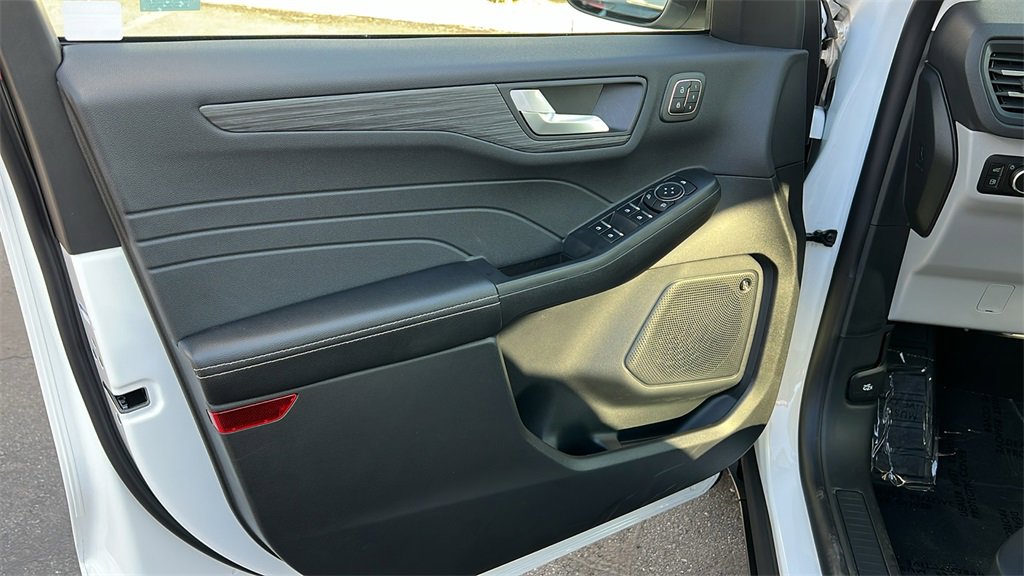 New 2025 Ford Escape SE w/ PHEV Premium Package image 21