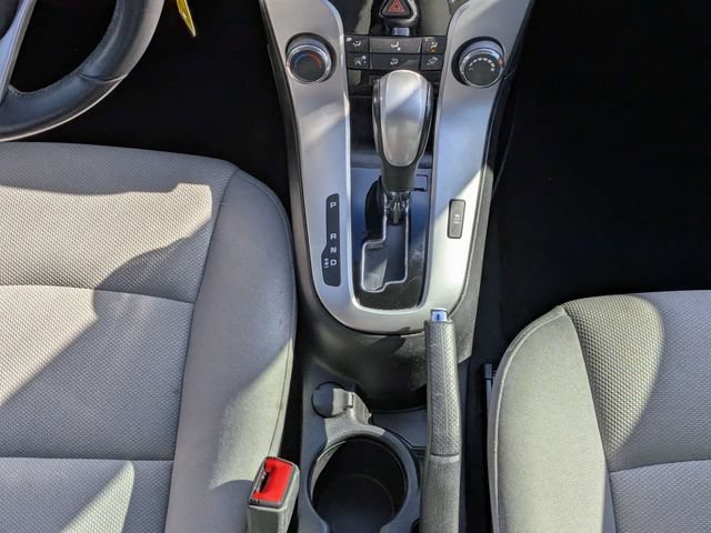 Used 2014 Chevrolet Cruze LT FWD image 17