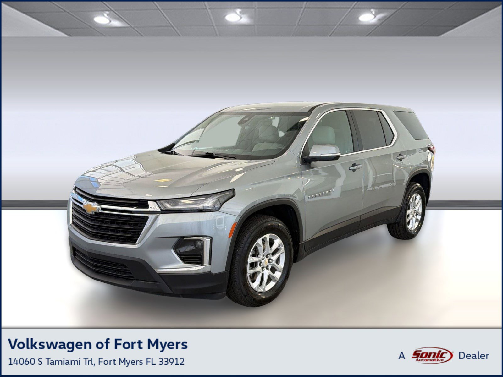 Used 2023 Chevrolet Traverse LS w/ Safety Package FWD image 1