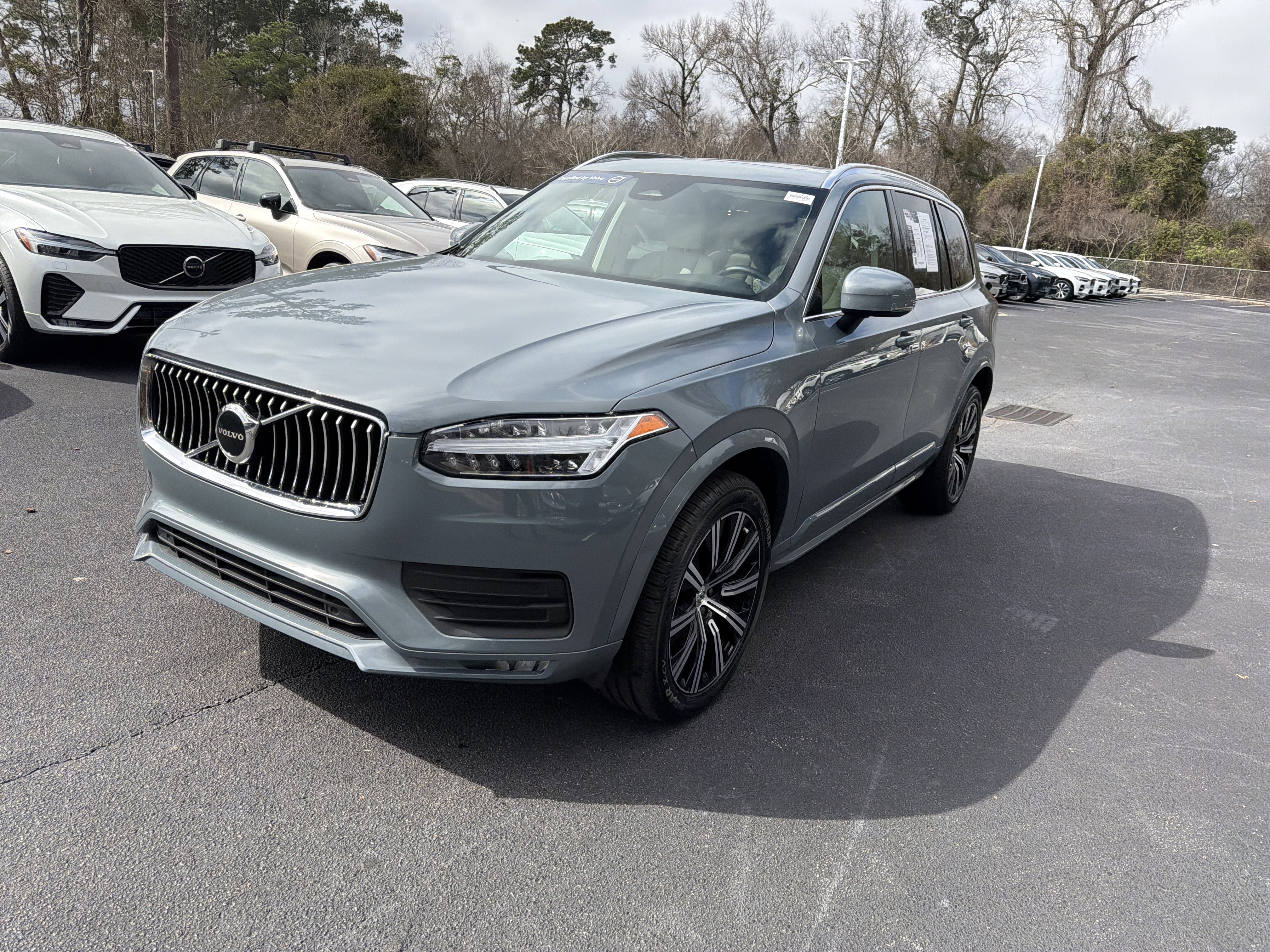 Certified 2023 Volvo XC90 B6 Core image 40