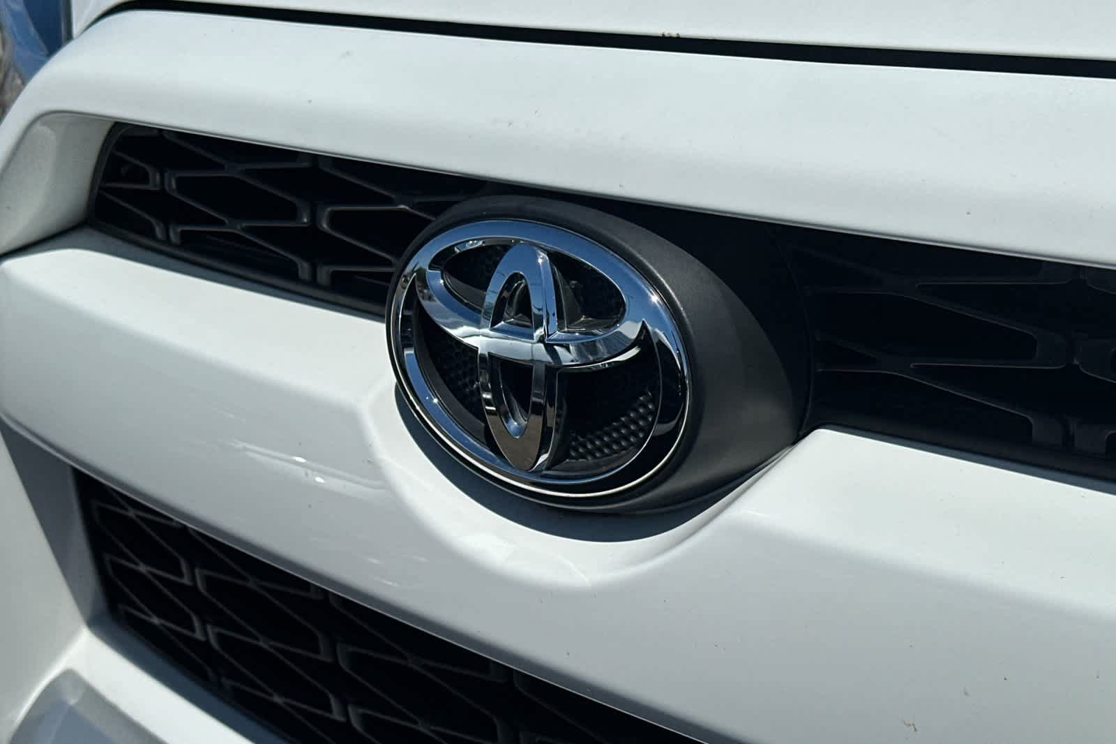 Used 2016 Toyota 4Runner Trail Premium AWD/4WD image 13