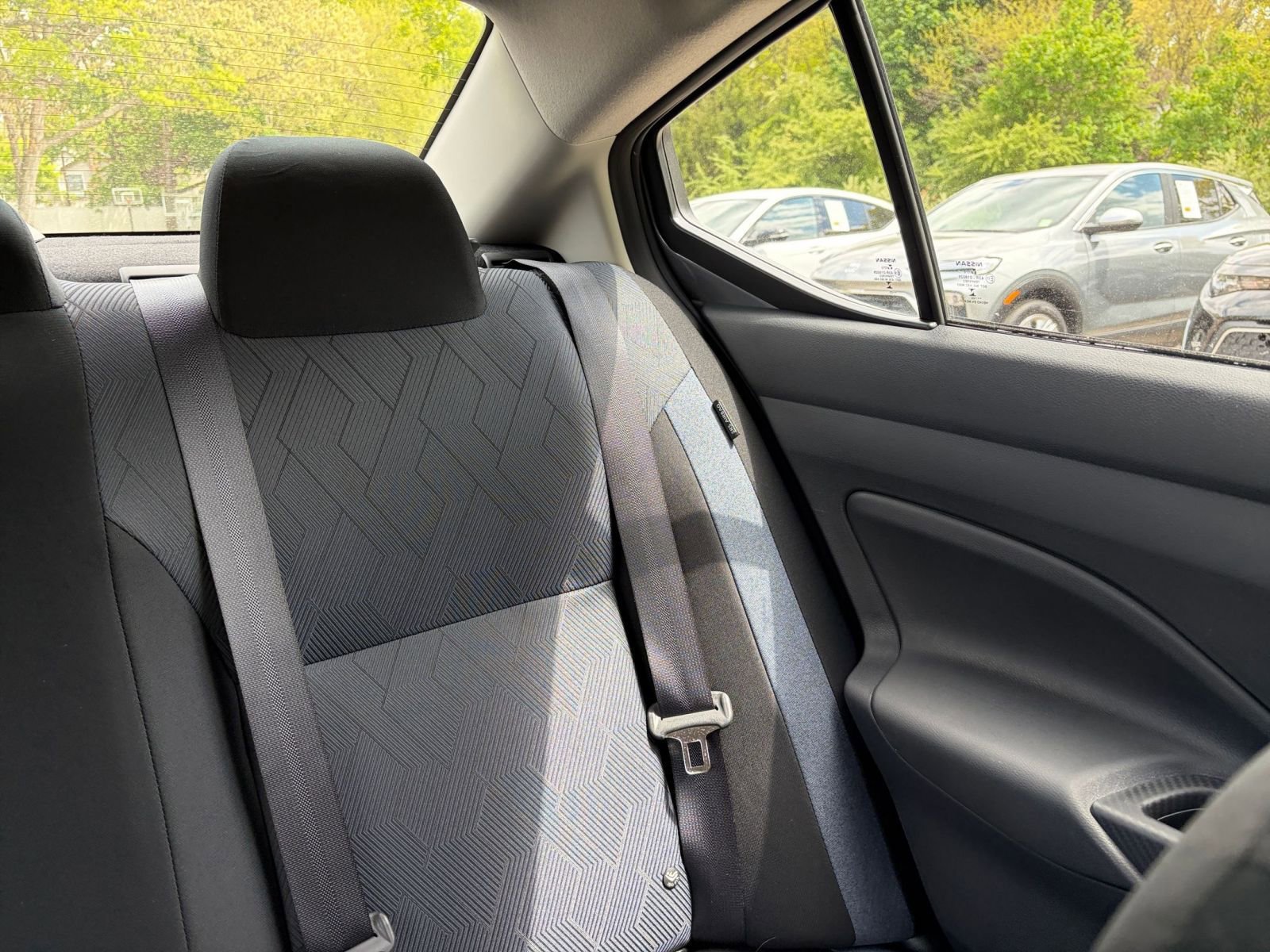 Used 2025 Nissan Versa SV FWD image 35