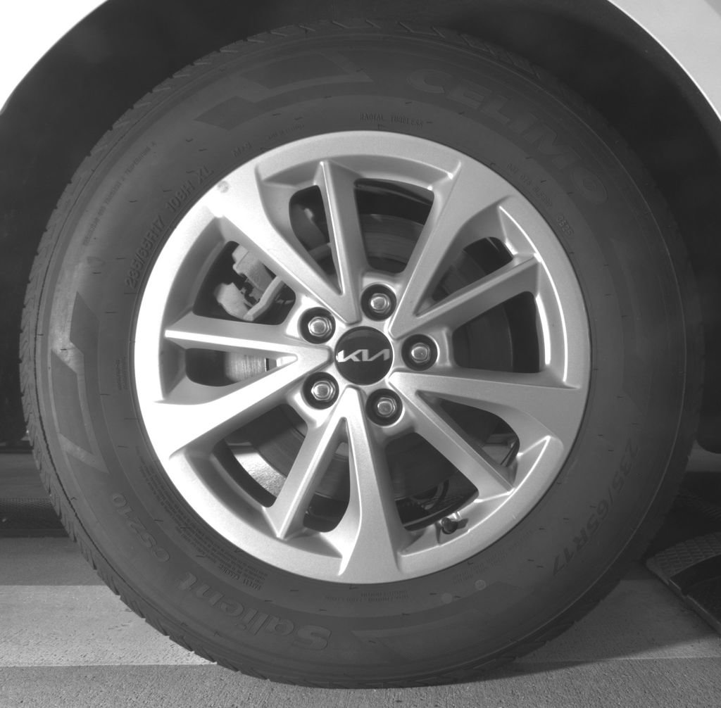 Used 2024 Kia Carnival LX FWD image 14