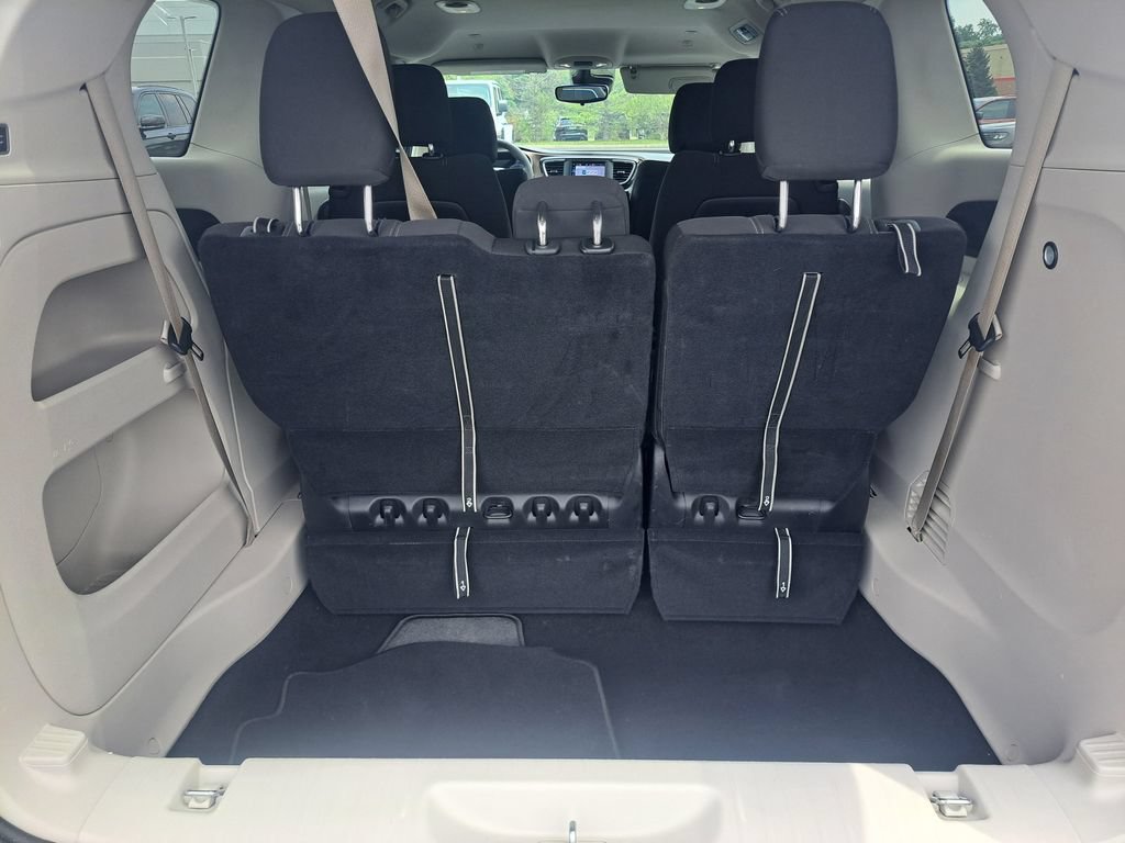 Certified 2023 Chrysler Voyager LX FWD image 29