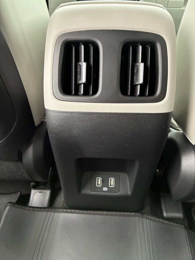 Used 2023 Hyundai Tucson Limited w/ Cargo Package image 18