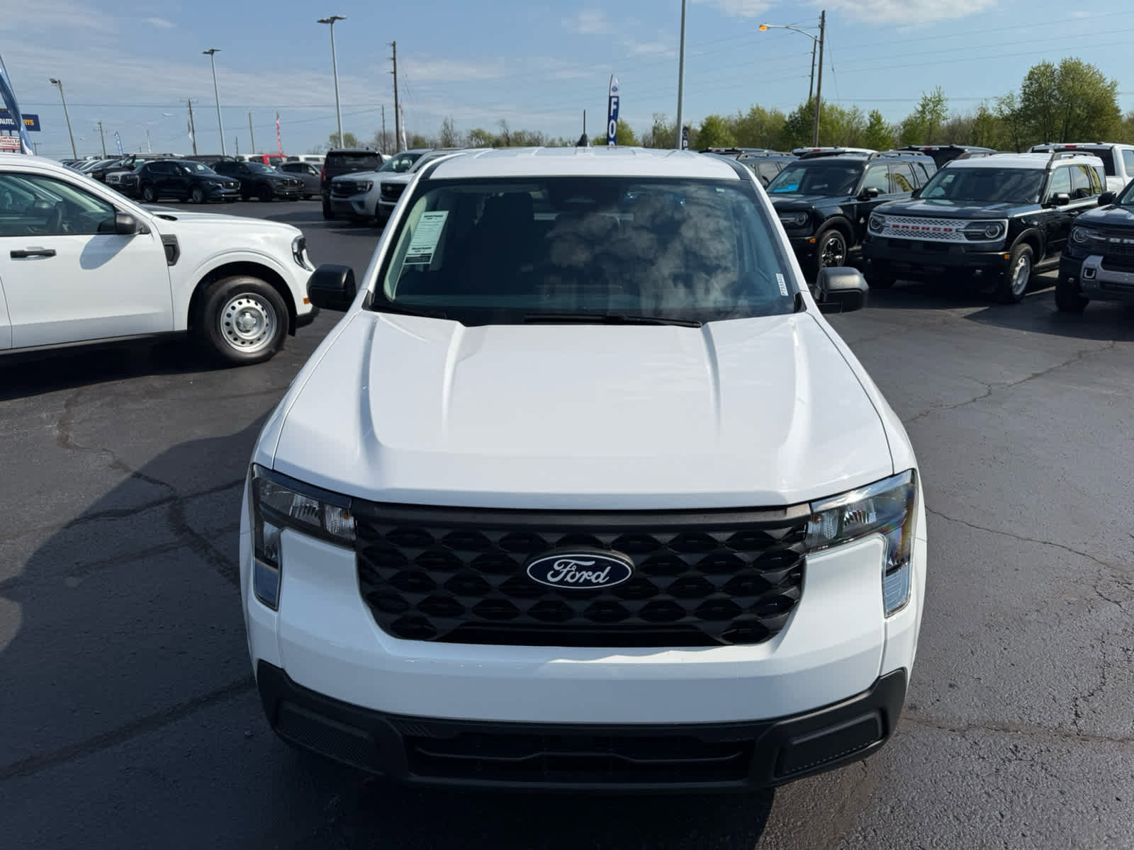 Used 2025 Ford Maverick XL w/ Equipment Group 102A AWD/4WD image 21