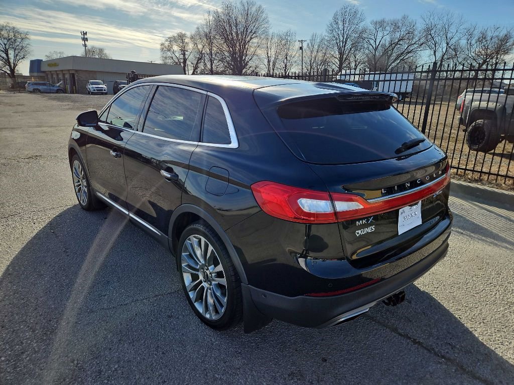 Used 2018 Lincoln MKX Reserve w/ Canadian Touring Package image 3