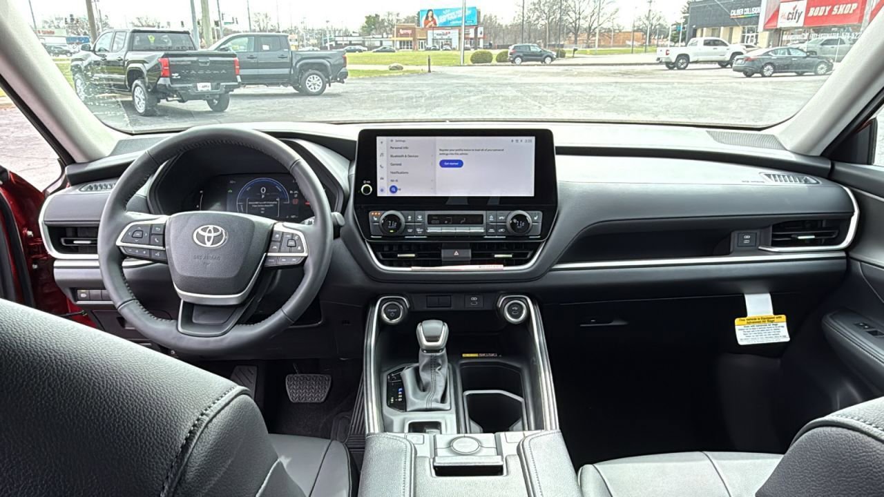 New 2026 Toyota Grand Highlander XLE image 32