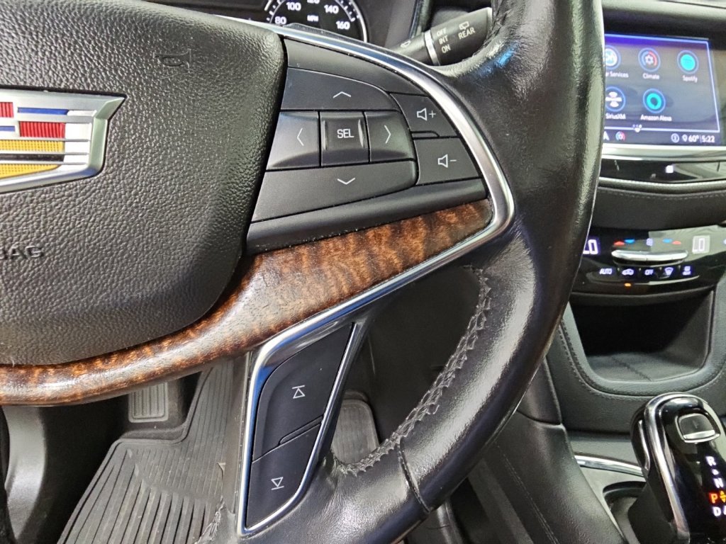 Used 2020 Cadillac XT5 Premium Luxury FWD image 30