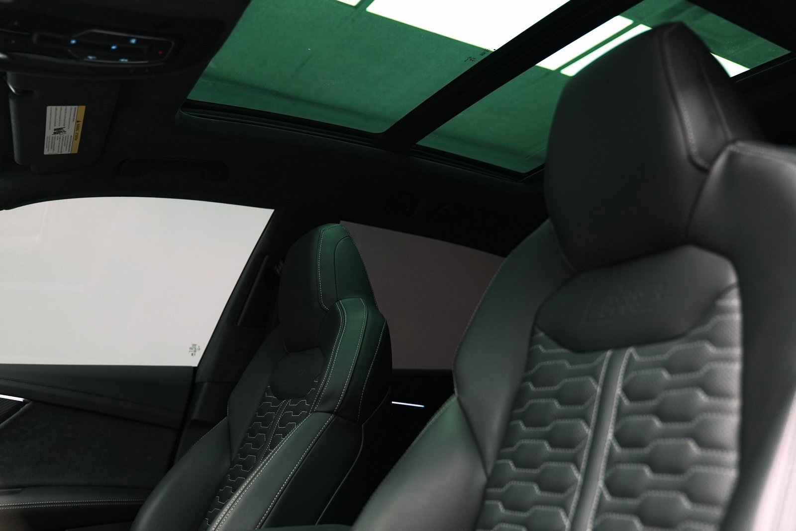 Used 2025 Audi RS Q8 performance image 23