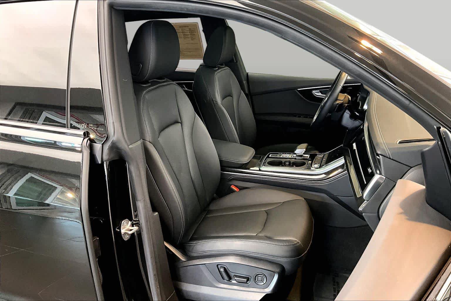 Certified 2025 Audi Q8 Premium Plus AWD/4WD image 9