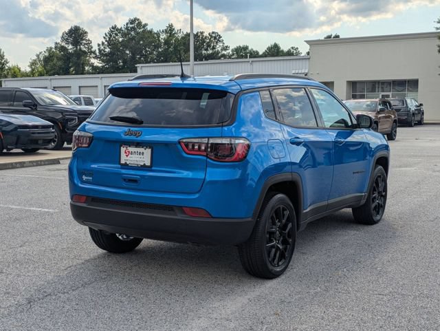 New 2026 Jeep Compass Latitude AWD/4WD image 3