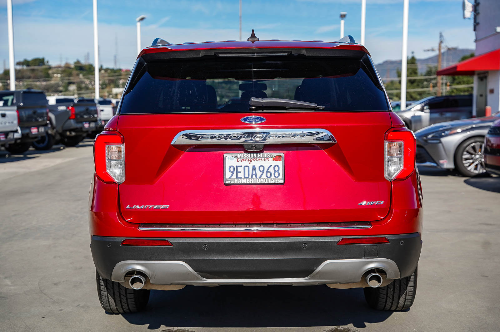 Used 2023 Ford Explorer Limited image 8