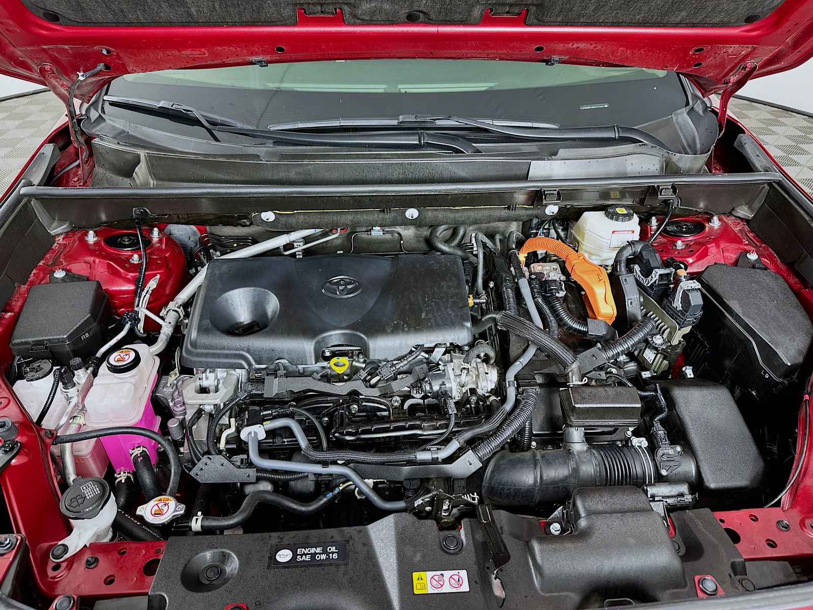 Used 2024 Toyota RAV4 XLE w/ Convenience Package image 32