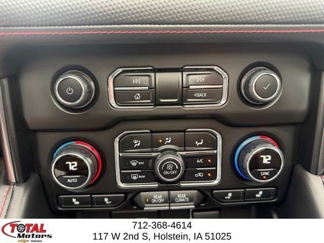 Certified 2024 Chevrolet Suburban RST w/ Luxury Package AWD/4WD image 31