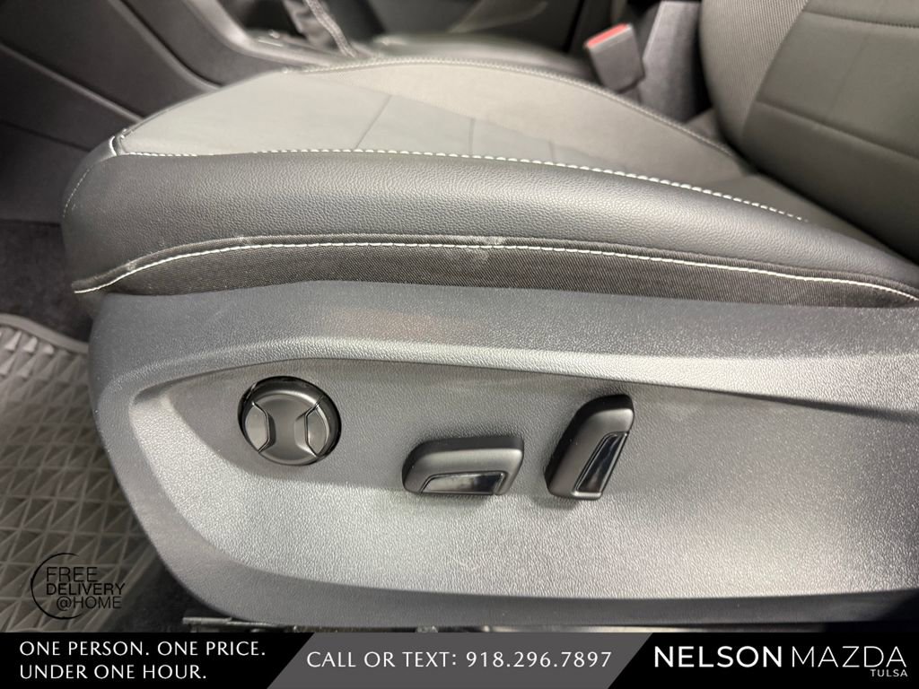 Used 2022 Volkswagen Taos SE image 18