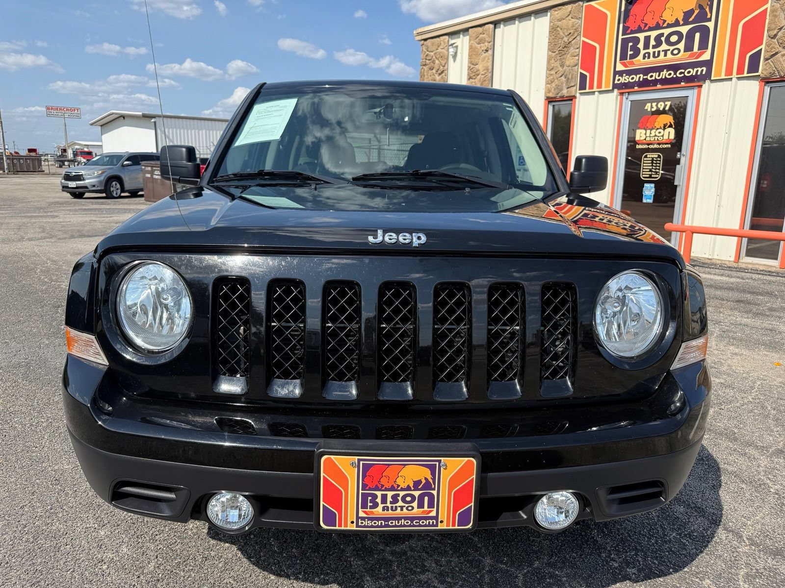 Used 2017 Jeep Patriot Sport w/ Power Value Group FWD image 8