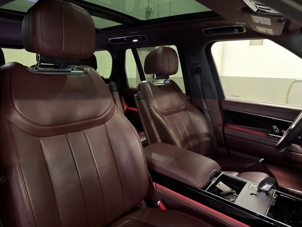 Certified 2024 Land Rover Range Rover SE AWD/4WD image 4