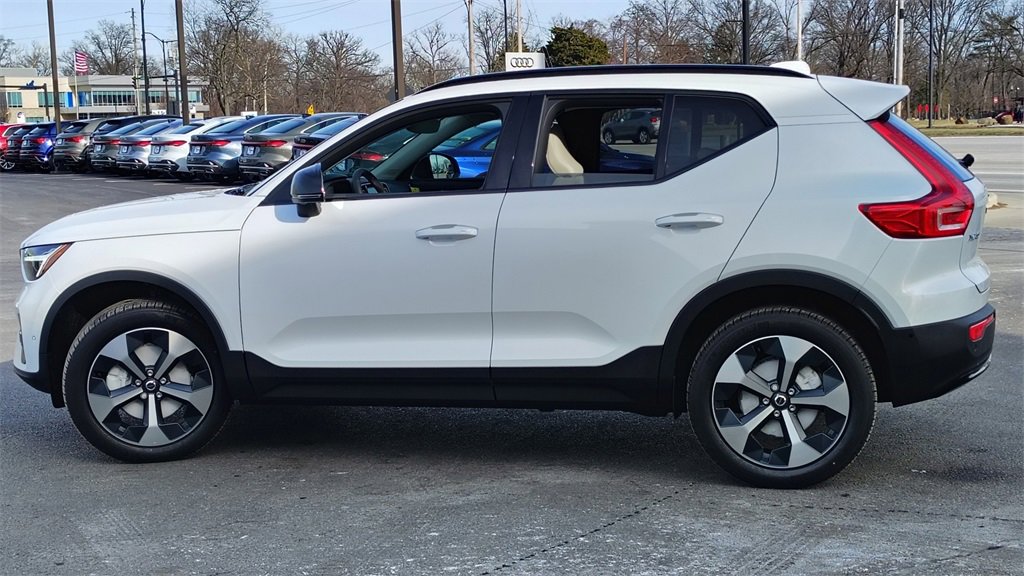 New 2026 Volvo XC40 B5 Plus w/ Protection Package Premier image 5