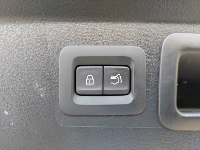 Used 2025 MAZDA CX-50 AWD 2.5 Hybrid w/ Premium Pkg image 37