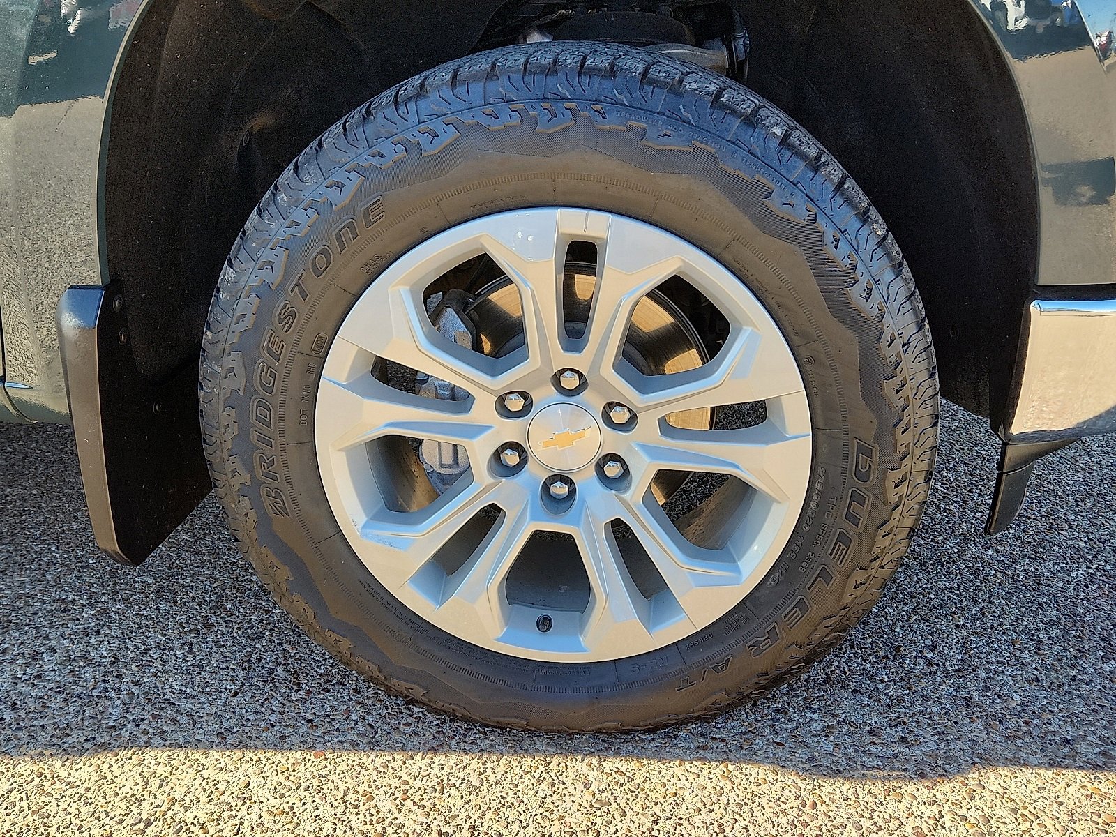 Used 2025 Chevrolet Silverado 1500 LTZ image 7