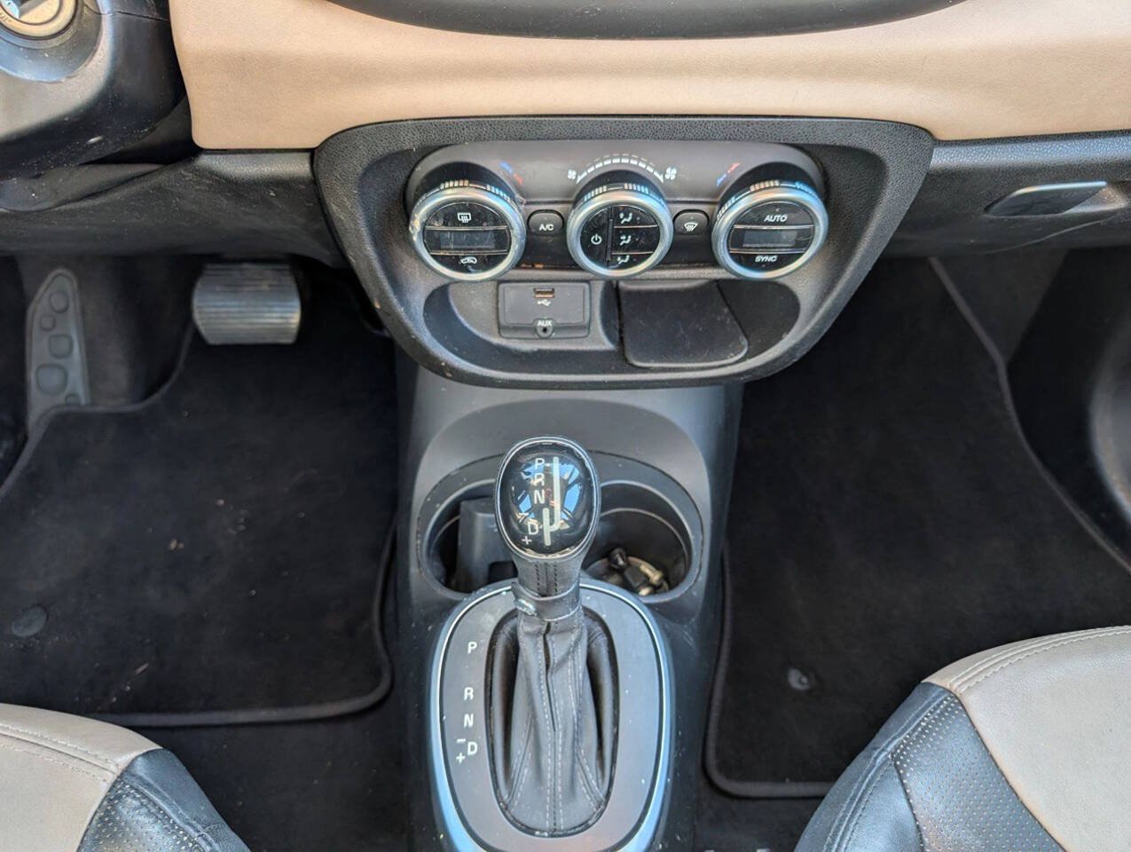 Used 2015 FIAT 500L Lounge FWD image 38