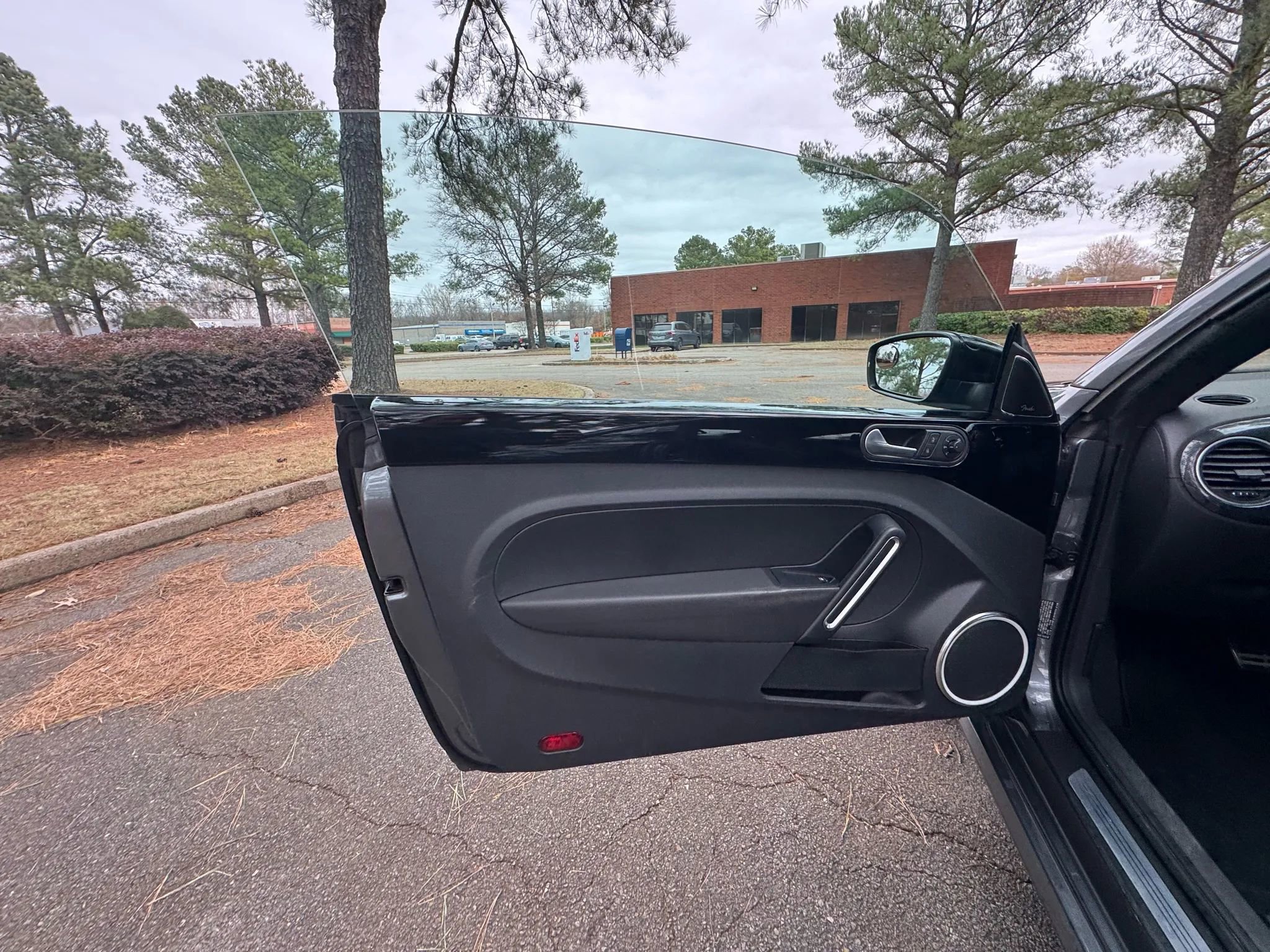 Used 2012 Volkswagen Beetle 2.0T image 20