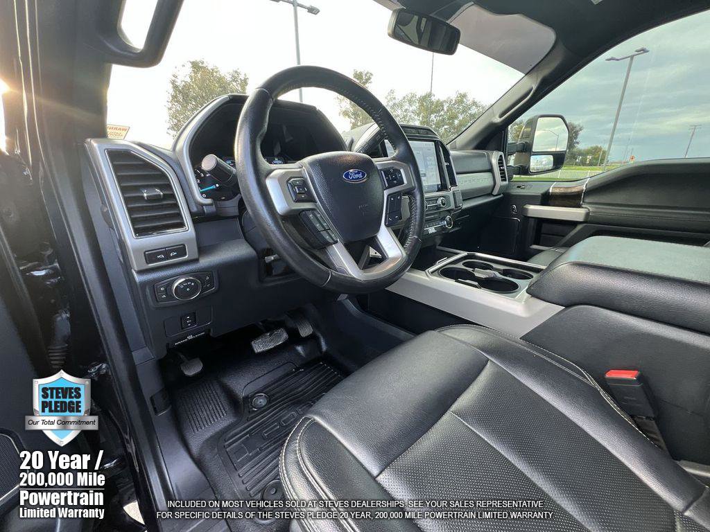 Used 2022 Ford F250 Lariat w/ Black Appearance Package image 14