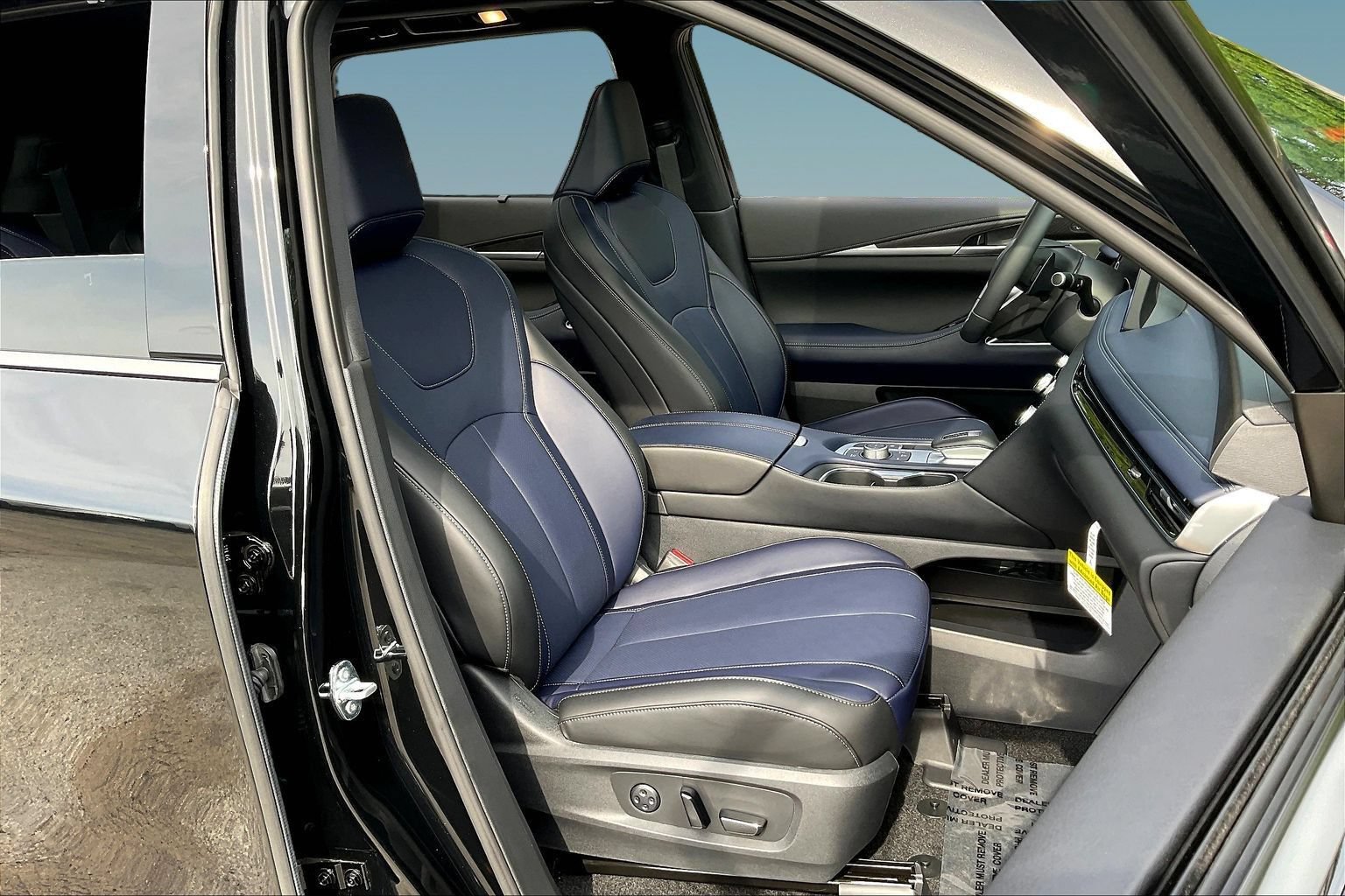 Certified 2026 INFINITI QX60 Sport AWD/4WD image 28
