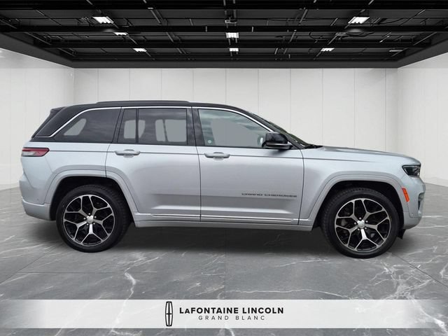 Used 2022 Jeep Grand Cherokee Summit AWD/4WD image 6