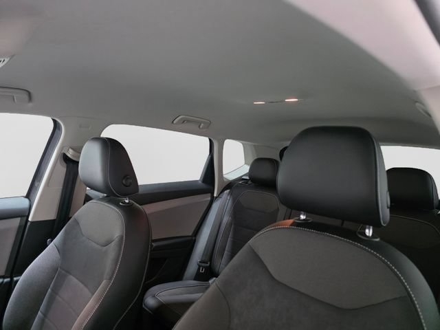Used 2022 Volkswagen Taos SE AWD/4WD image 25