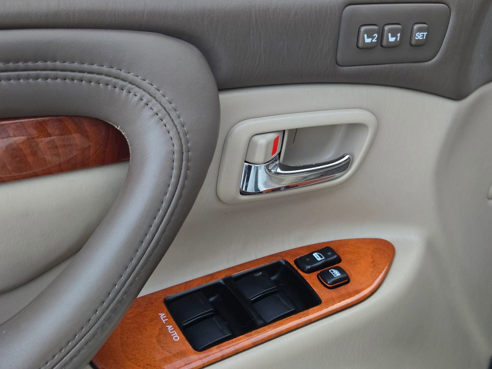 Used 1999 Lexus LX 470 4WD image 35