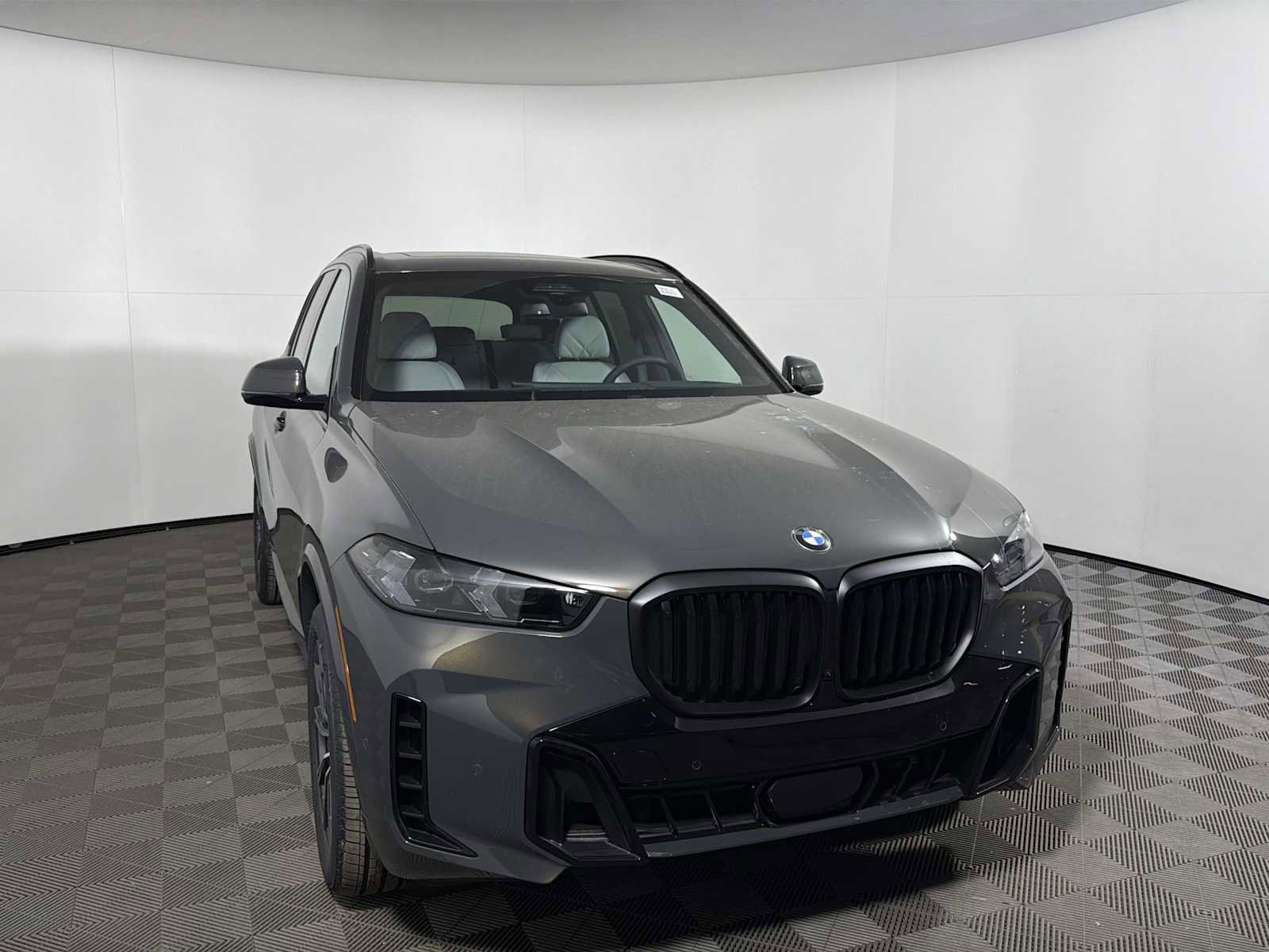 New 2026 BMW X5 xDrive40i w/ M Sport Package AWD/4WD image 6