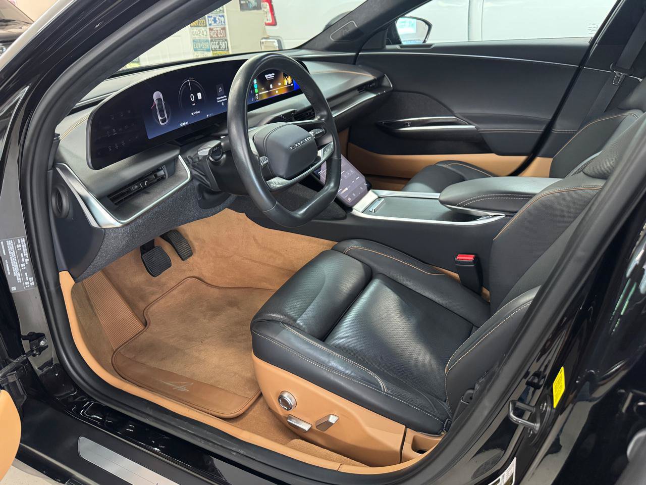 Used 2023 Lucid Air Touring AWD/4WD image 7