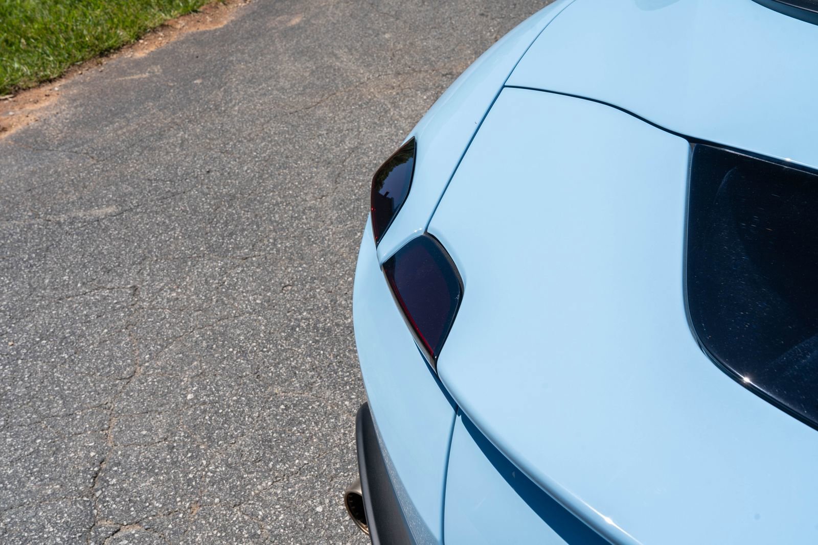 Certified 2025 Ferrari Roma Spider RWD image 18