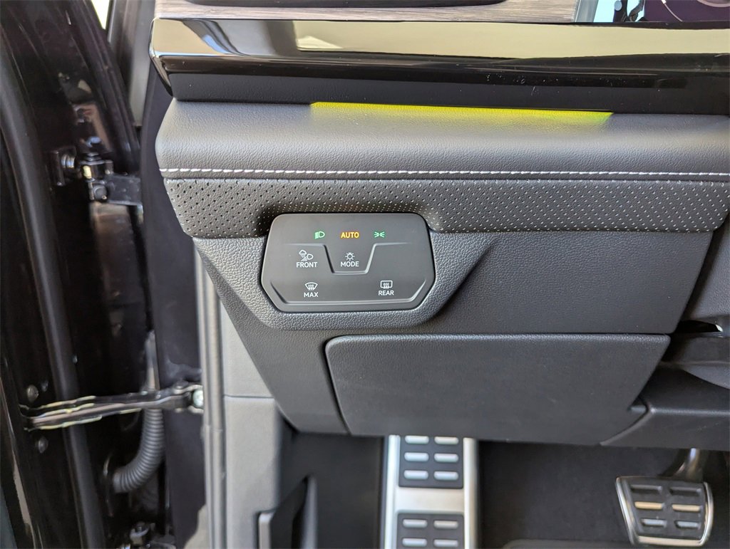 New 2026 Volkswagen Atlas SEL Premium R-Line image 19