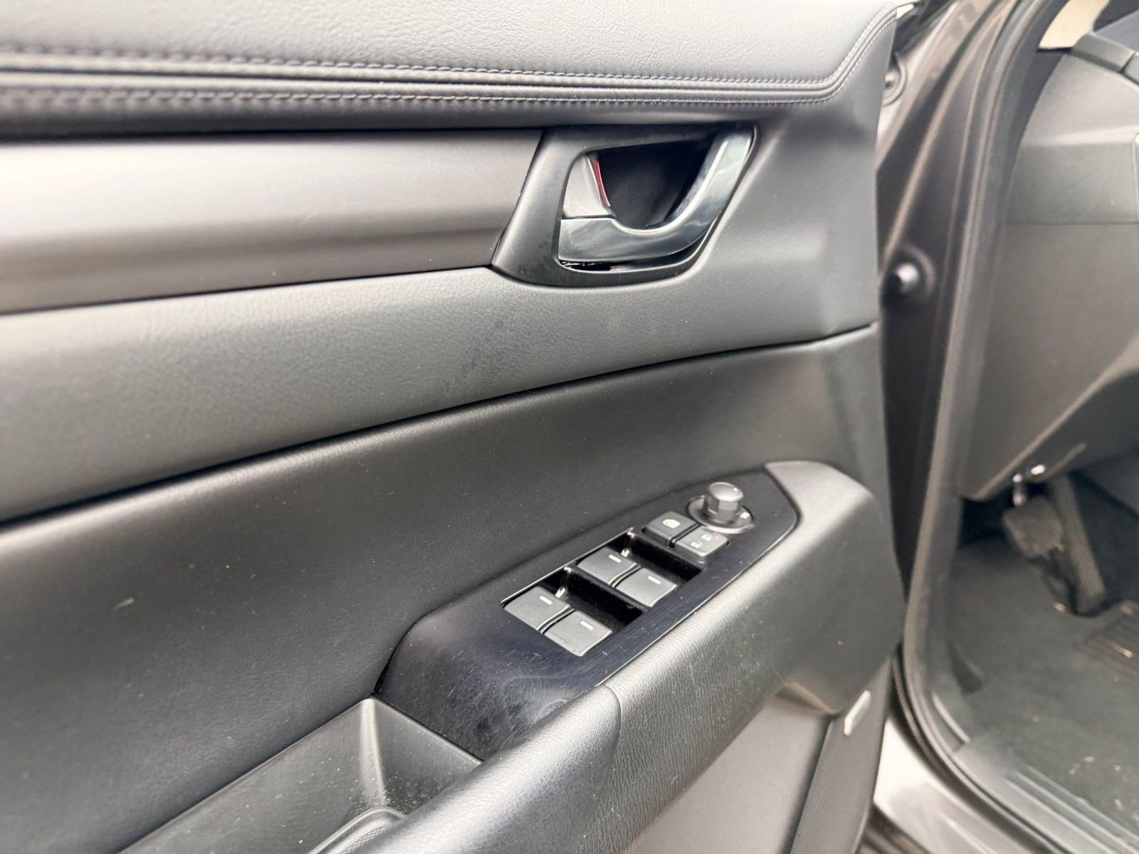 Used 2021 MAZDA CX-5 Touring w/ Touring Preferred SV Package image 20