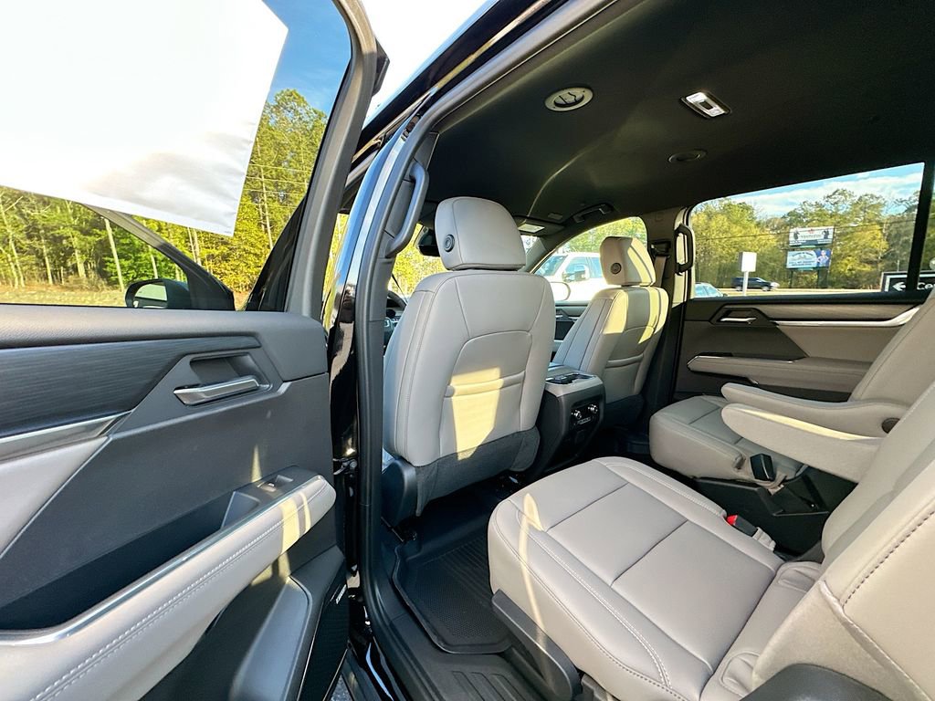 New 2026 GMC Acadia Elevation w/ Elevation Premium Package FWD image 17
