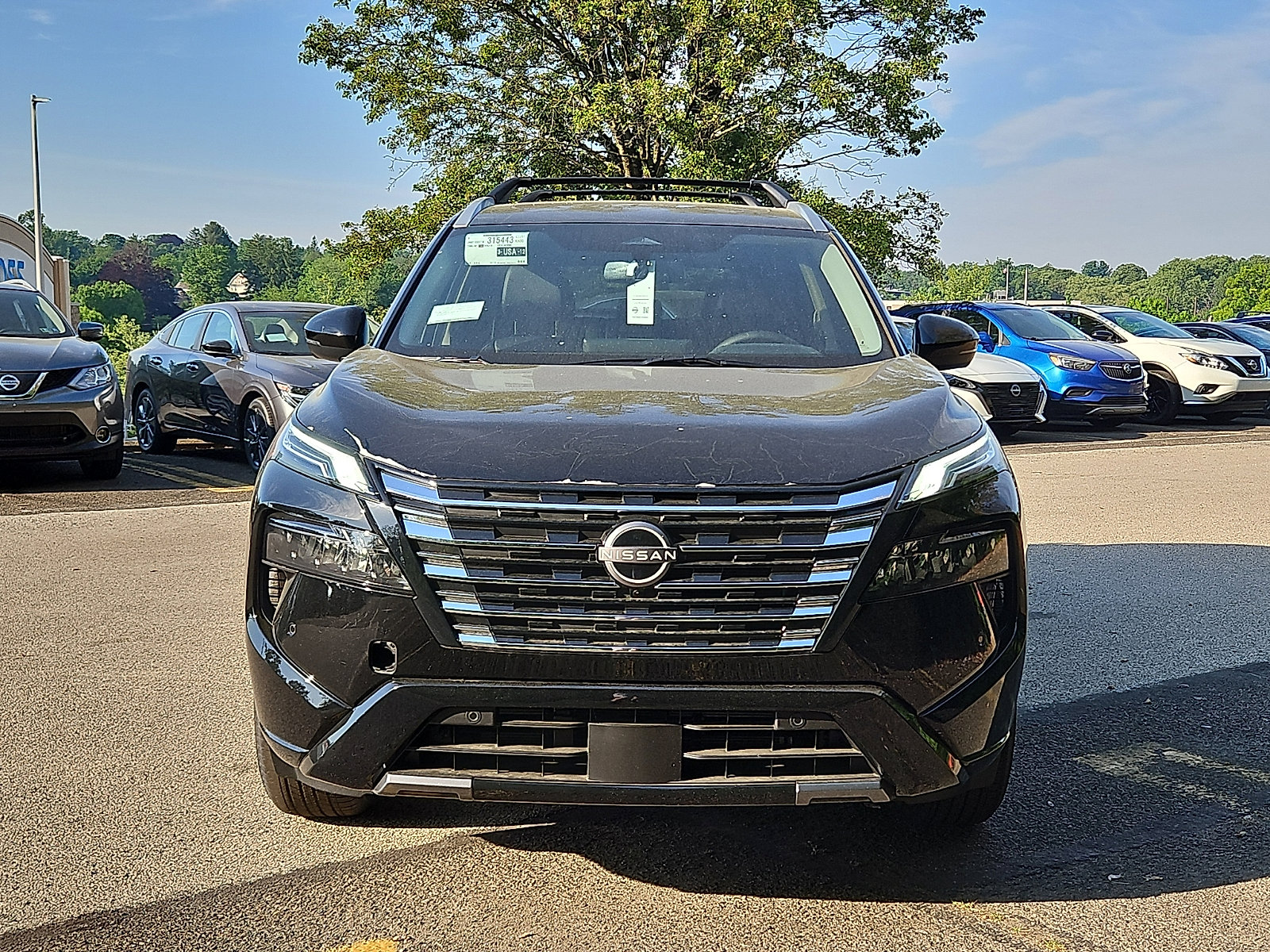 New 2026 Nissan Rogue Platinum AWD/4WD image 2